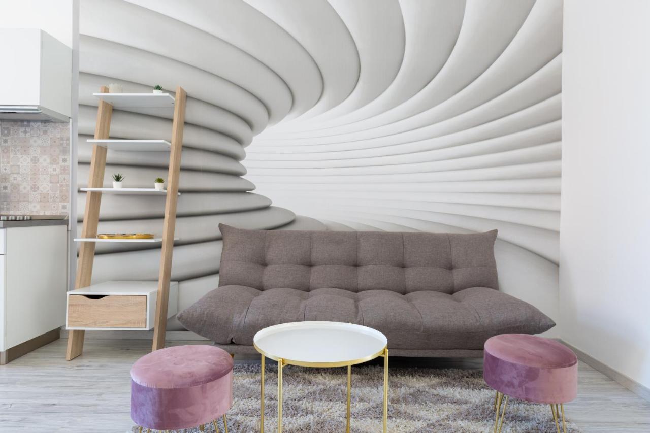 Designer On The Broadway With 2br And Ac Budapest