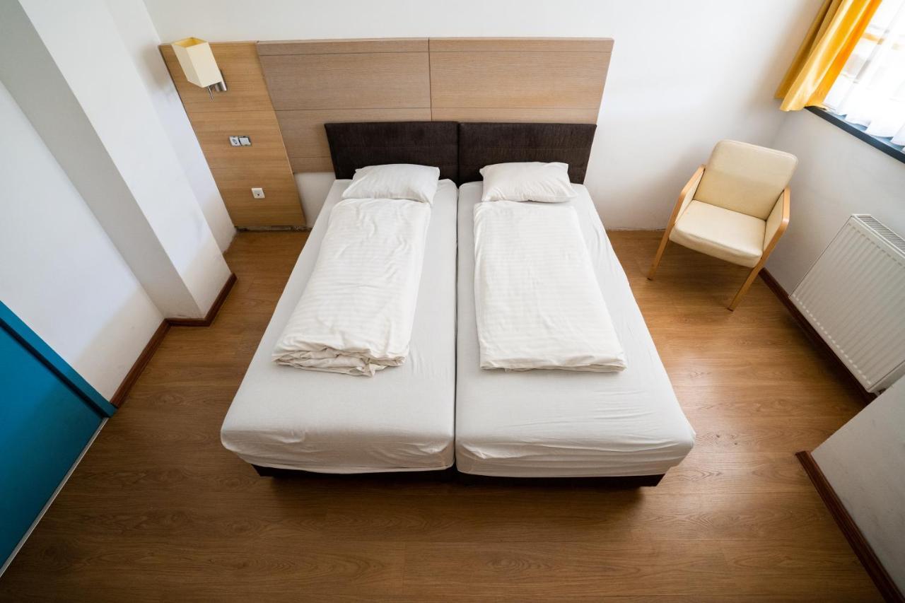 Wow Hostal