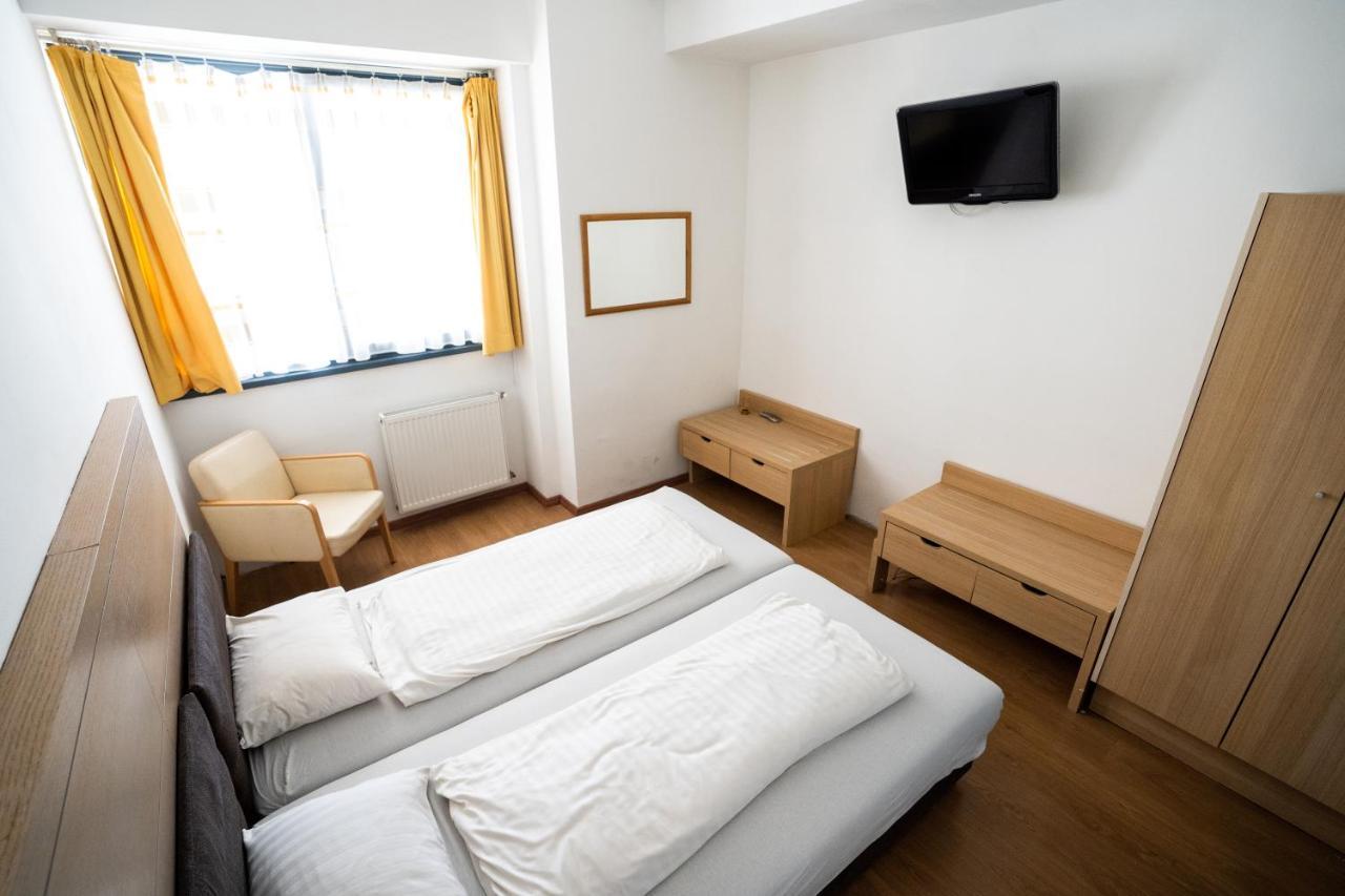 Wow City Hostel