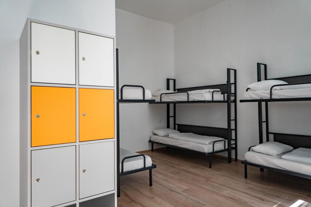 Hostal Equity Point *
