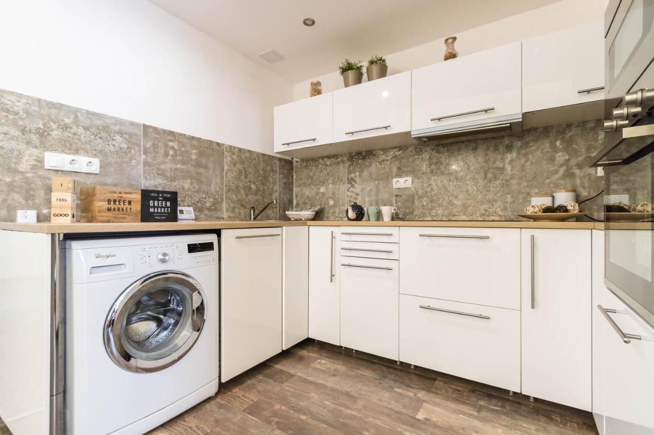 Katarina Blaha Square Apartman Budapest