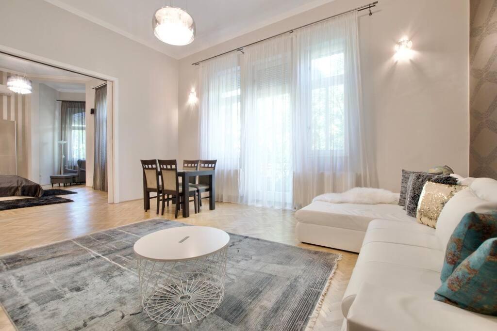 Premium By Hi5 - Lendvay Palace * Budapest