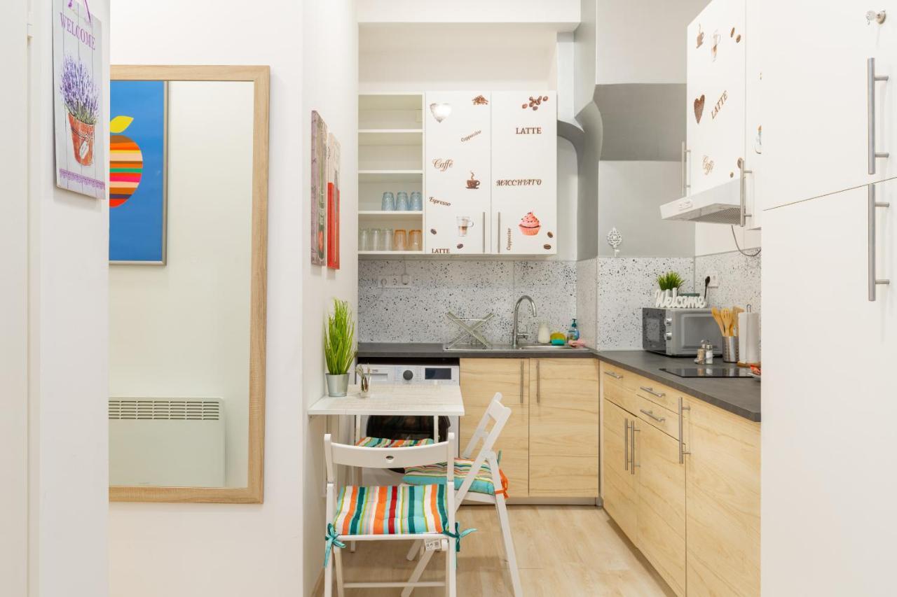 Colourful Apartment *
