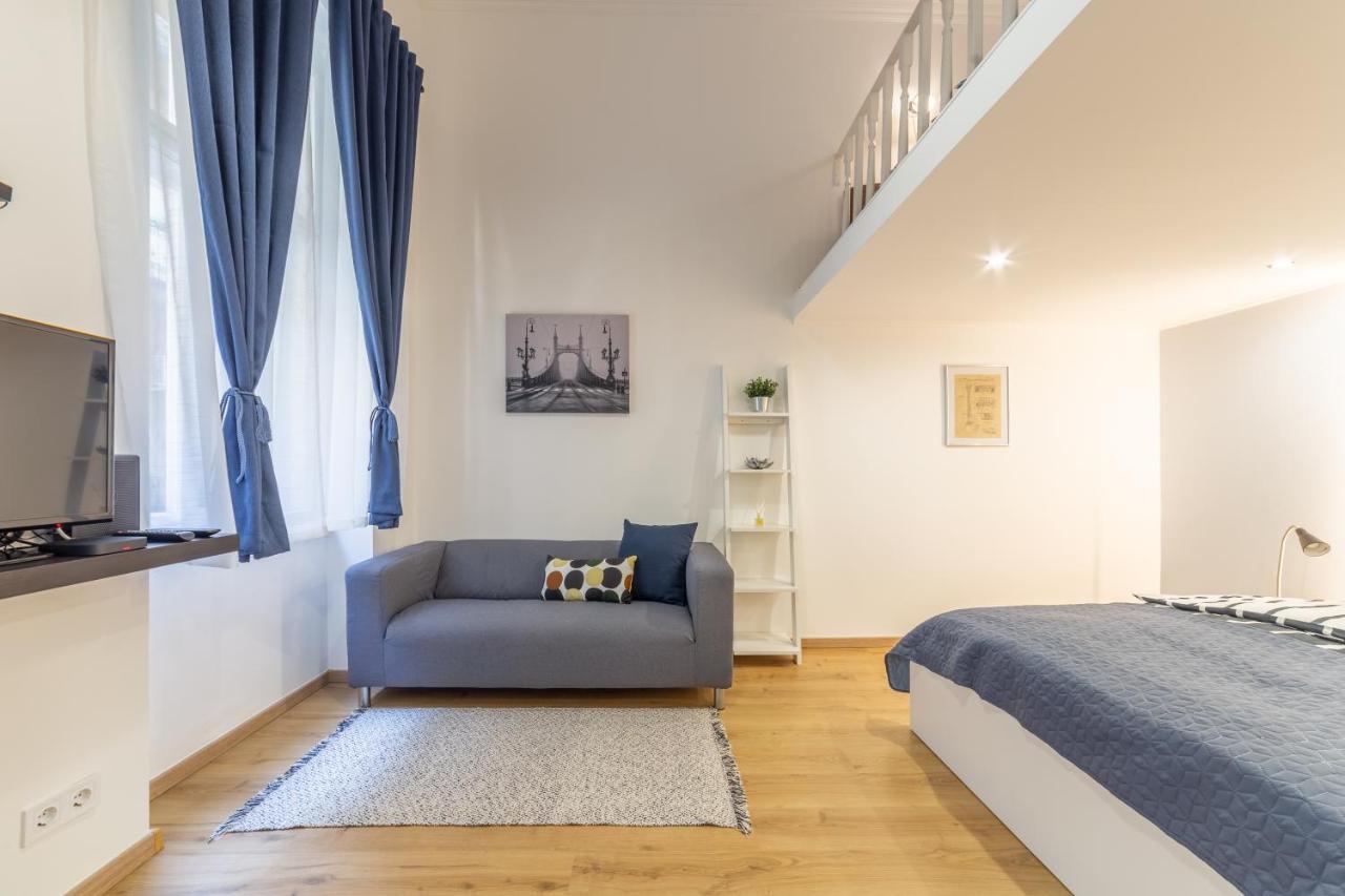 Apartamento Lovely 1 Bedroom Flat With Location *
