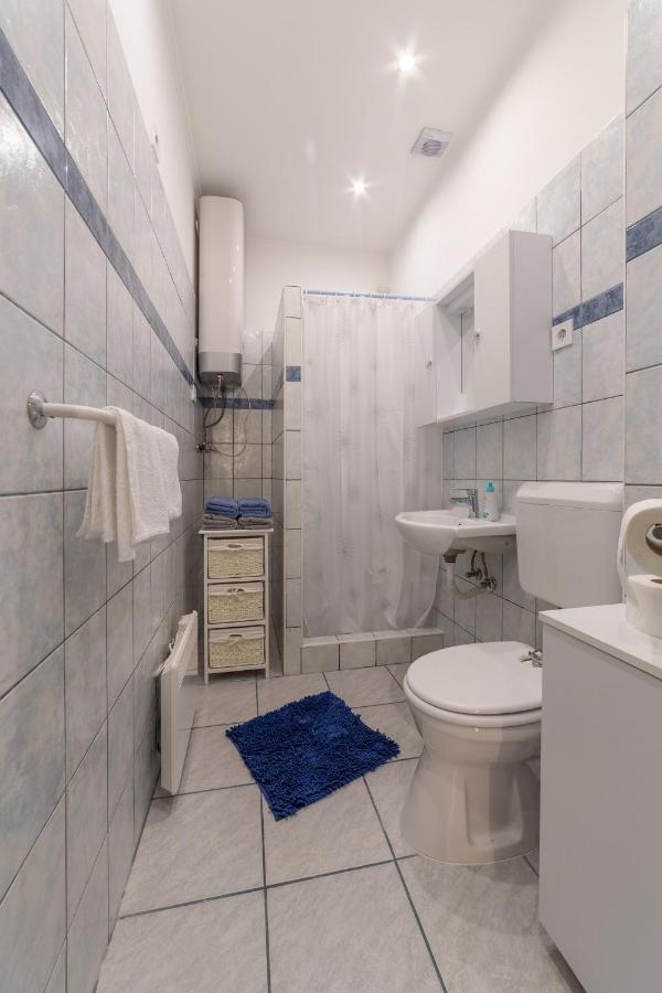 Lovely 1 Bedroom Flat With Location Budapest