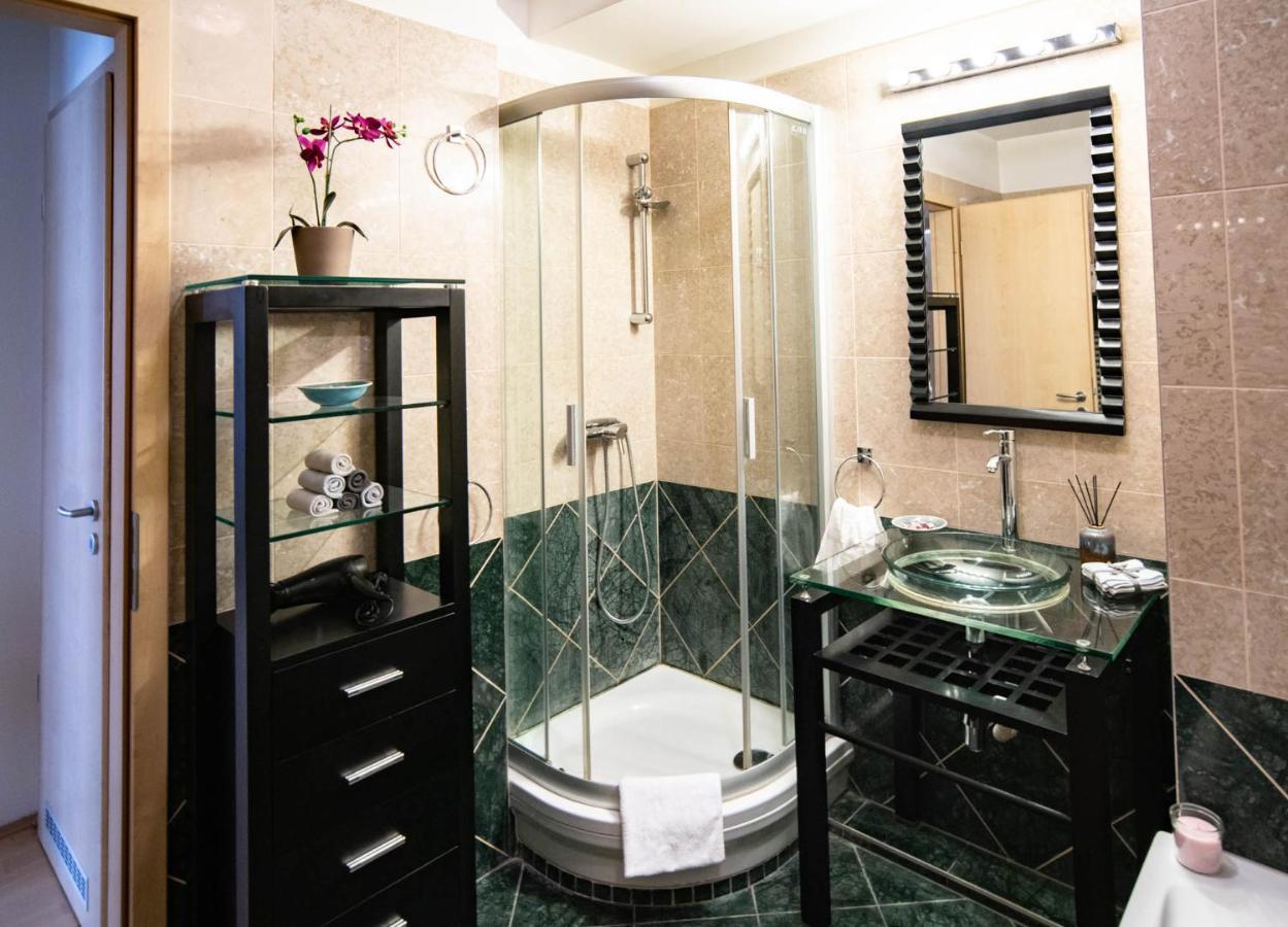 Free Parking! Soho 101, 4 Ppl, Ac, Superfast Wifi, Tv