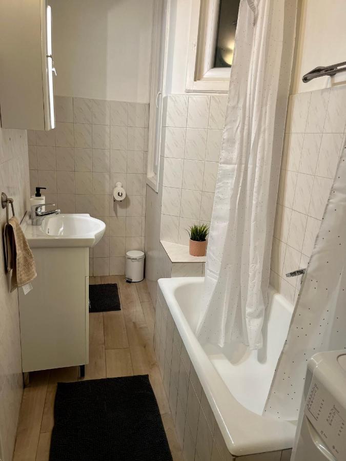 Your In Budapest: Cozy, & Silent Apartment