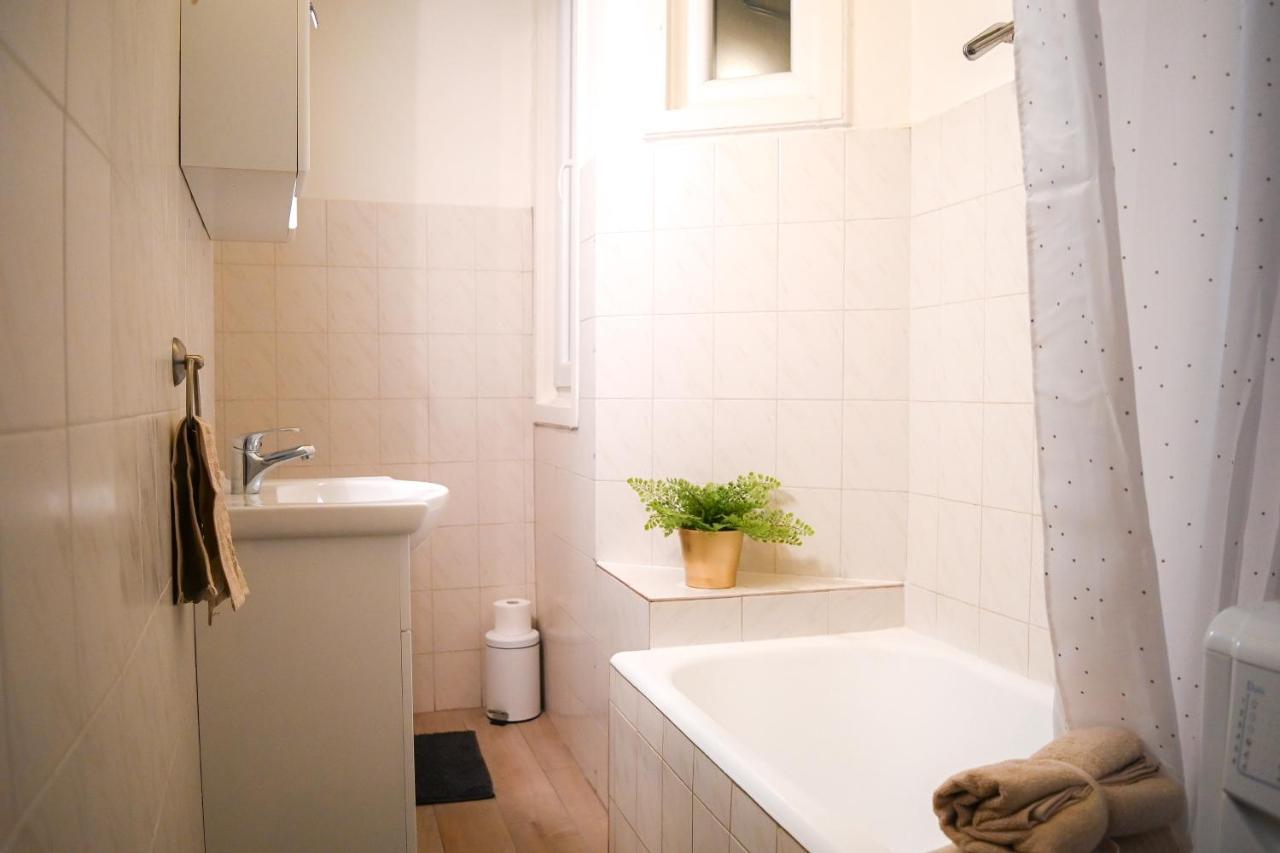Apartment Your In Budapest: Cozy, & Silent