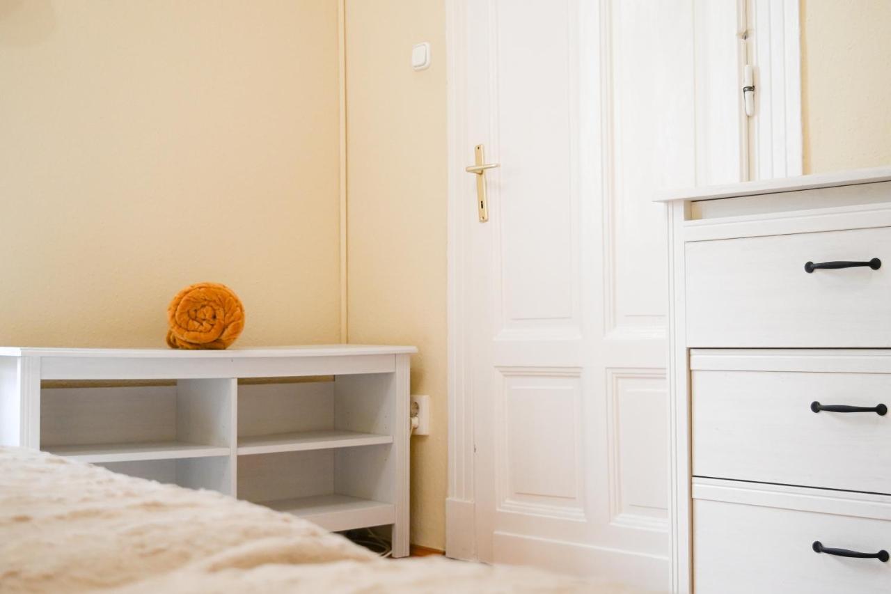Apartment Your In Budapest: Cozy, & Silent Budapest