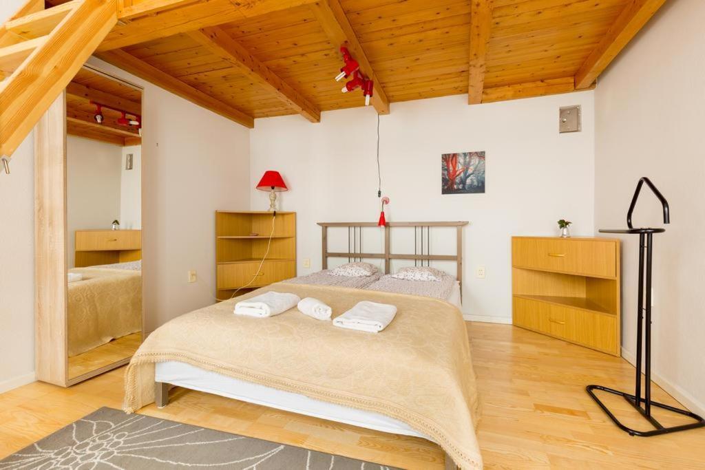 Szentkiralyi 5 - Double Basic In The Center - Self-check-in Apartamento