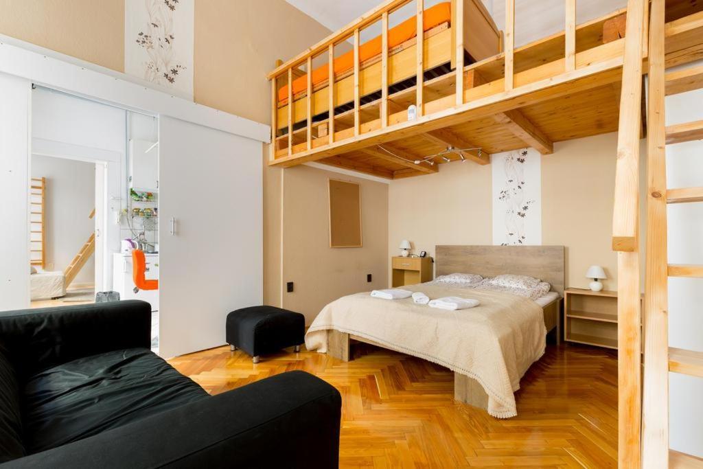 Apartamento Szentkiralyi 5 - Double Basic In The Center - Self-check-in Budapest