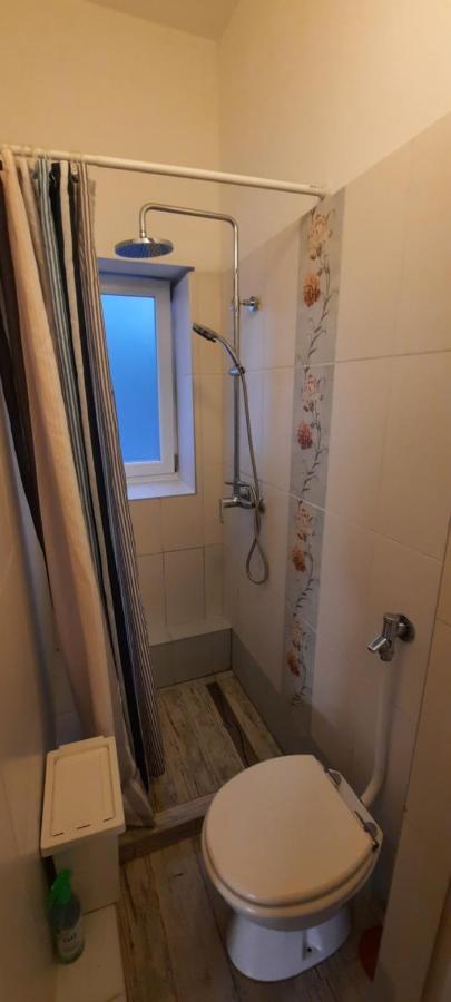 Hi-bp Garden Batsanyi With 4 Near The Train With Free Parking * Budapest