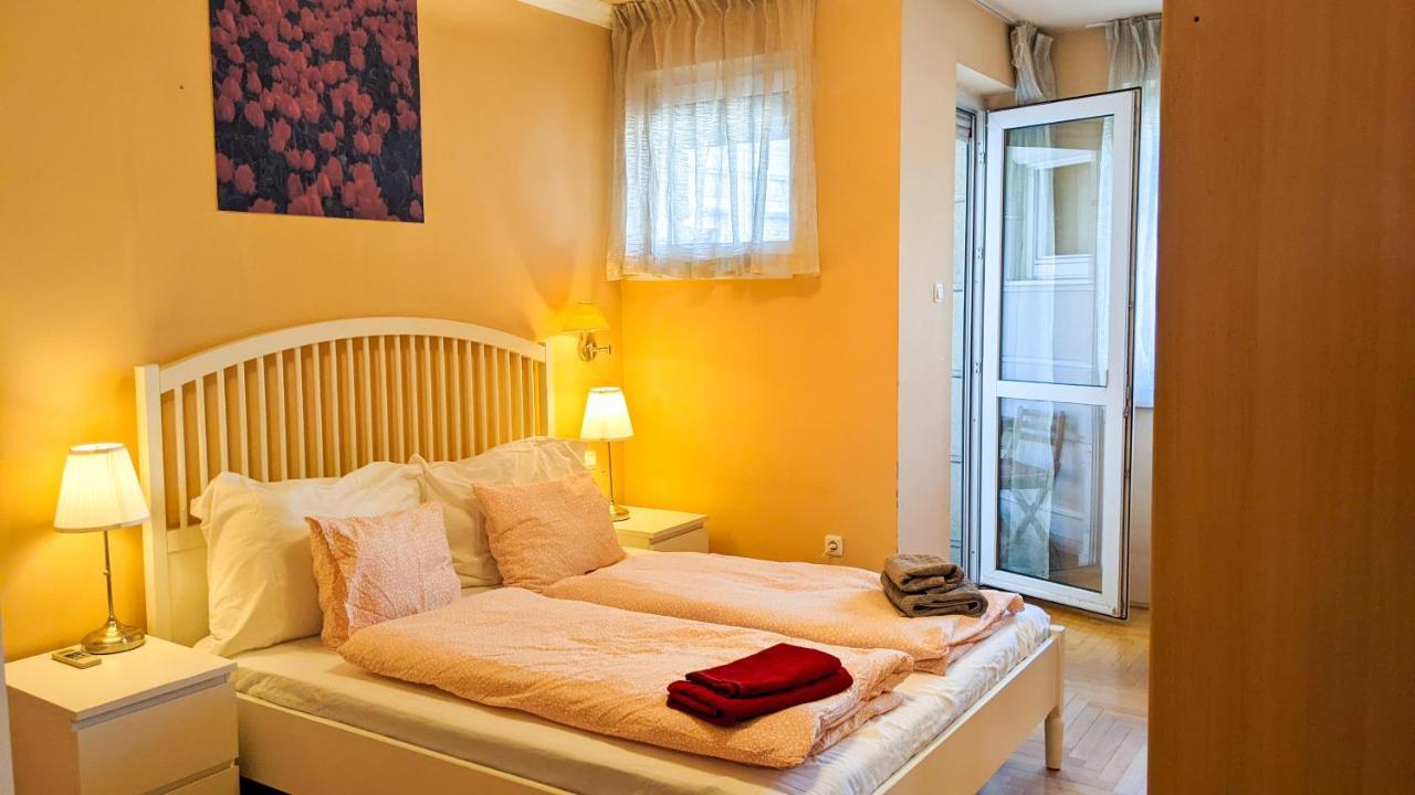 Skytop Modern In Heart Of Downtown Apartament