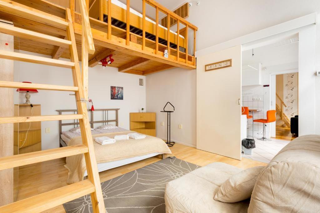 Apartamento Szentkiralyi 5 - Double Basic In The Center - Self-check-in