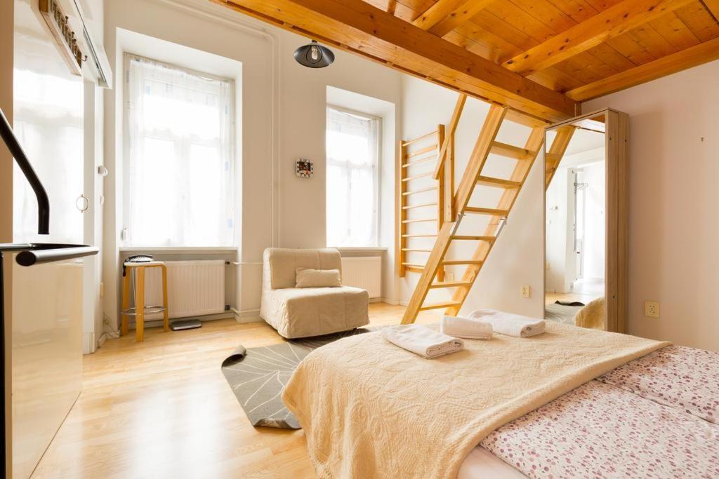 Apartamento Szentkiralyi 5 - Double Basic In The Center - Self-check-in
