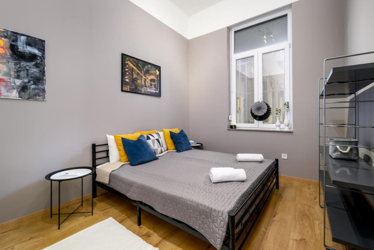 Ja18 Downtown Pearl - 2 Bedroom Apartman