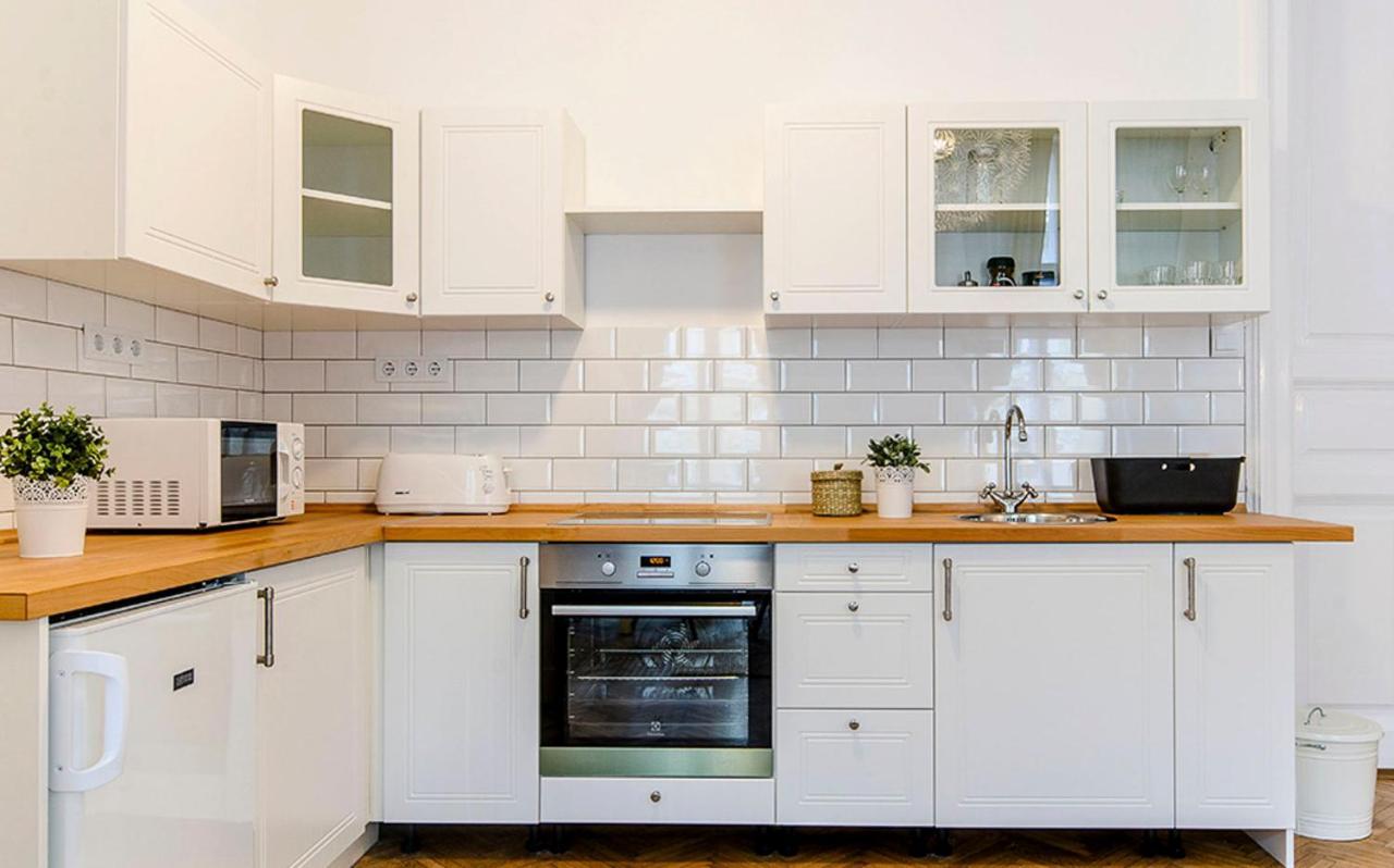 Cozy 2 Bedroom In Terez Boulevard. * Budapest