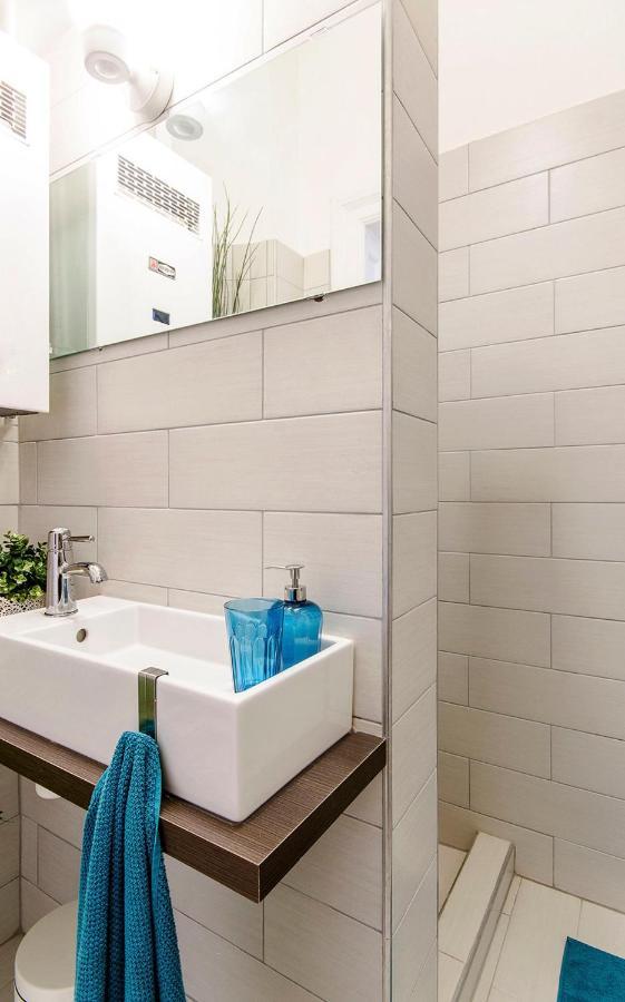 Apartment Cozy 2 Bedroom In Terez Boulevard. *
