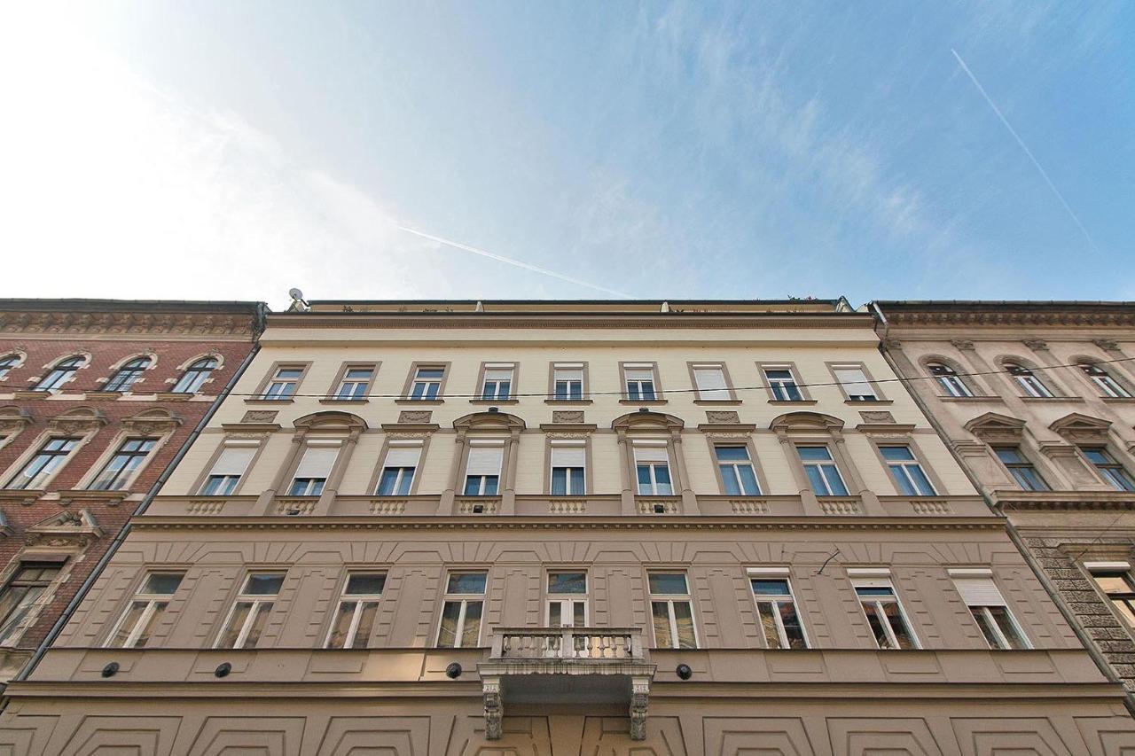 Apartman Eotvos Design *