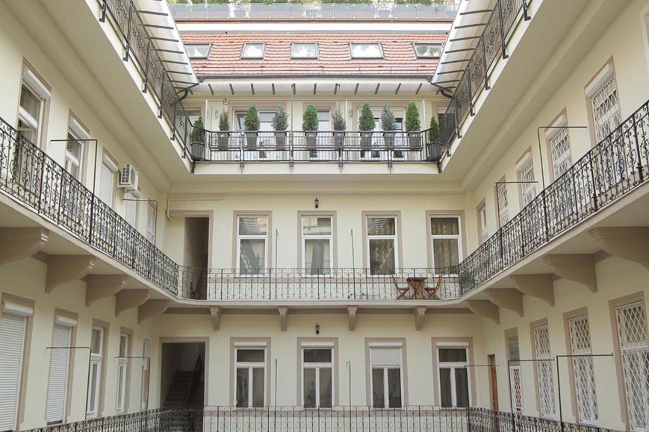 Apartman Eotvos Design