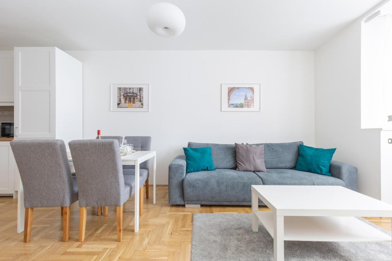 Cozy 3-bedroom In The Heart Of