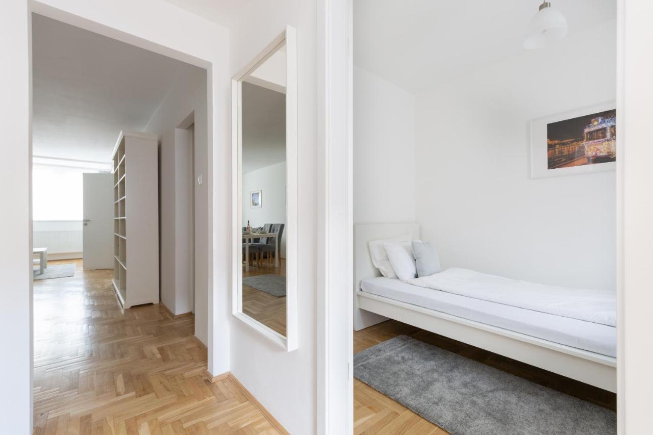 Apartmán Cozy 3-bedroom In The Heart Of *