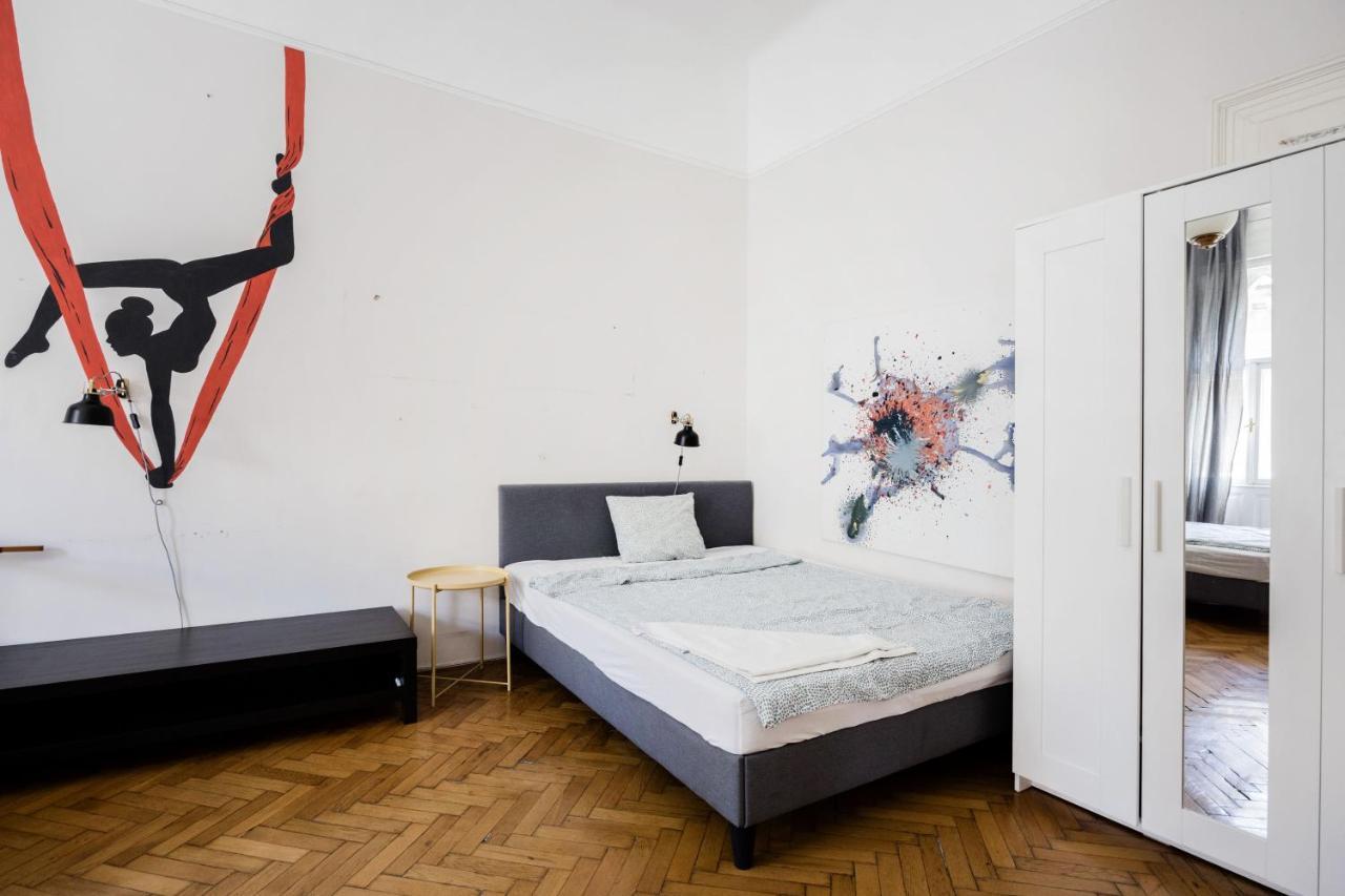 Downtown Circus Apartamento Budapest