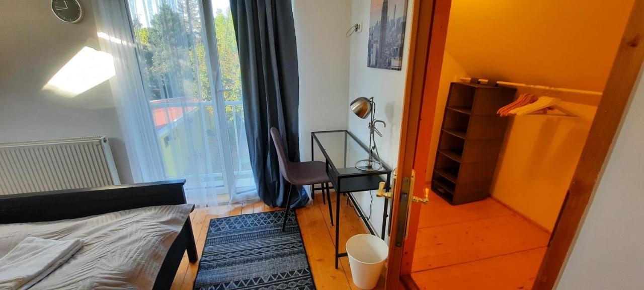 Hi-bp Garden City Batsanyi 3 Rooms, Upstairs Near The City Train With Free Parking * Budapeszt
