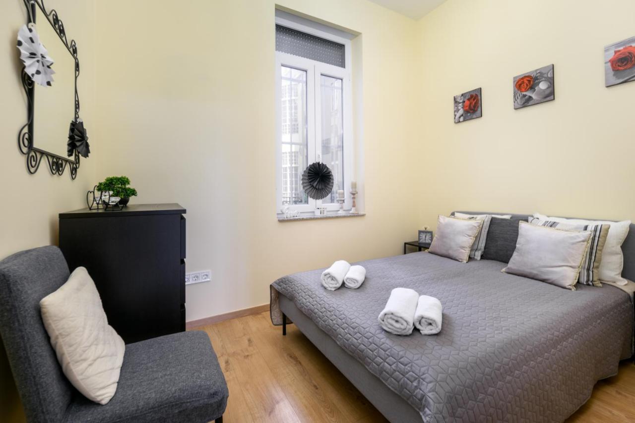 Ja18 Downtown Pearl - 2 Bedroom Apartment