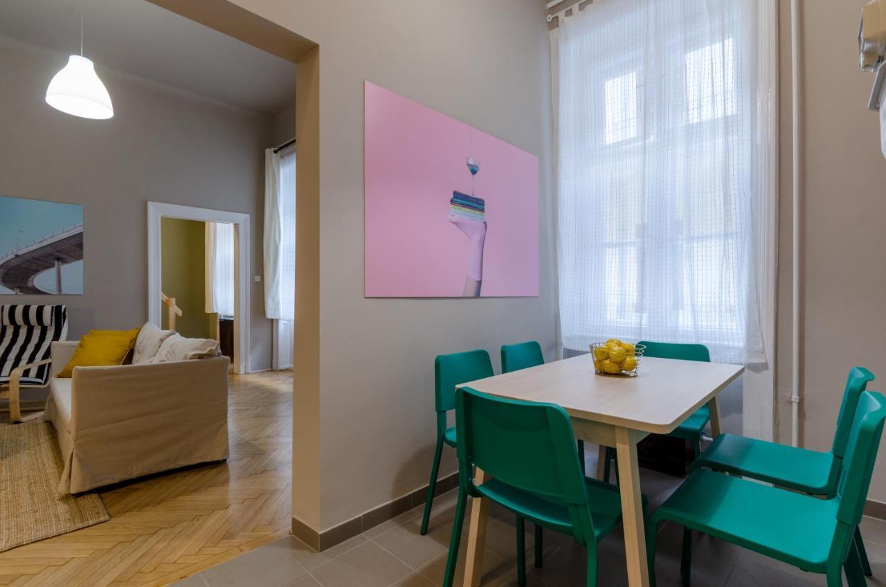 In Centre A16 Apartmán *