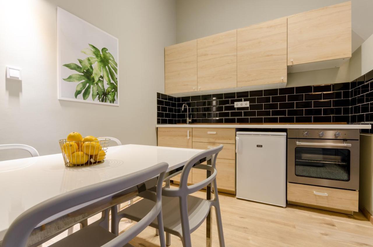 Deluxe In Party District. Ak2b Apartamento Budapest