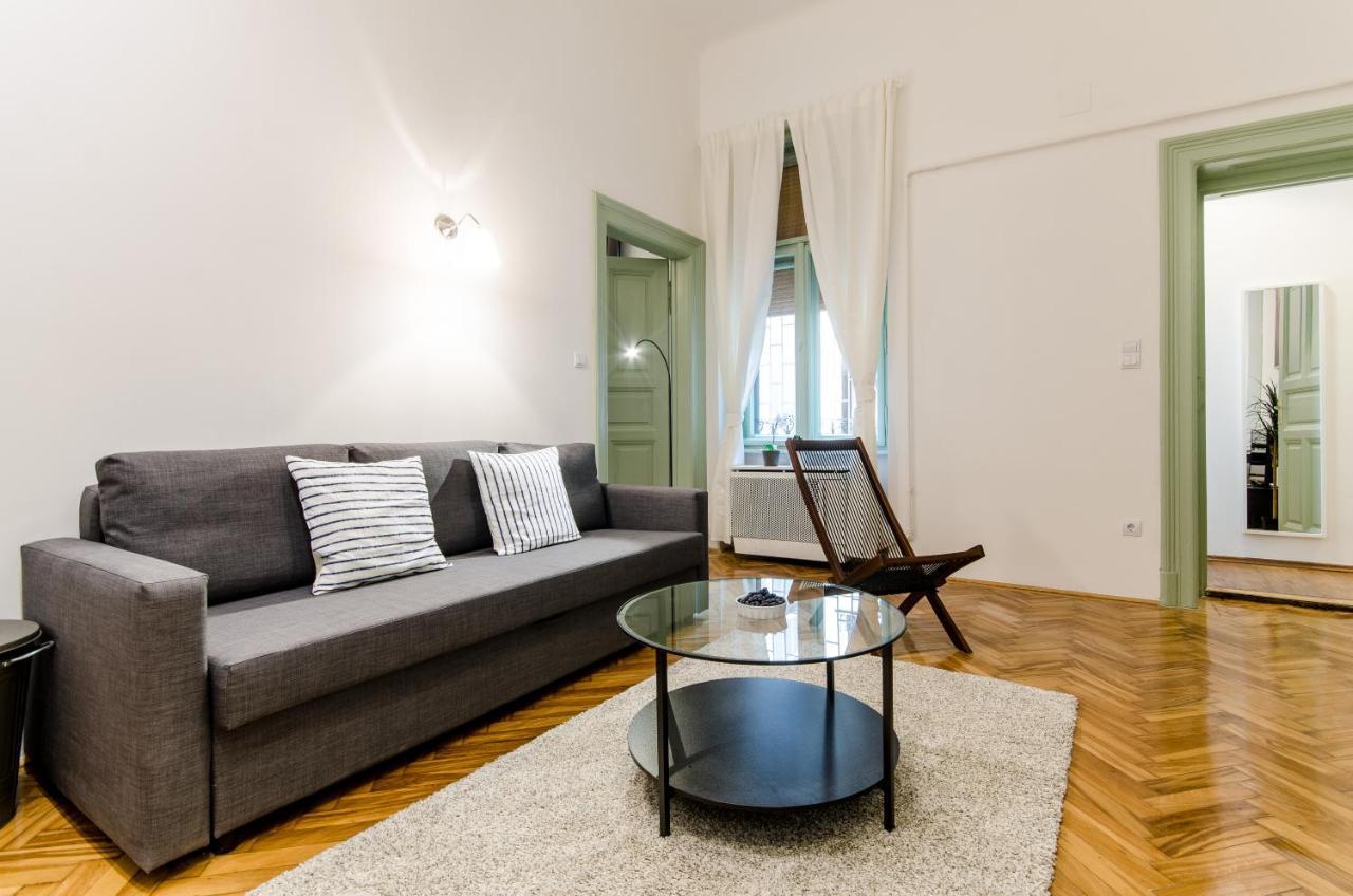 B63 2 Bedroom In Heart Of * Budapest