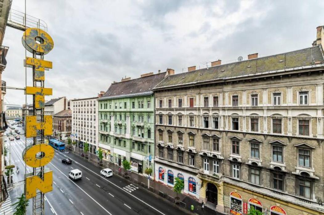 Hi-bp Design In The Heart Of Apartment Budapest
