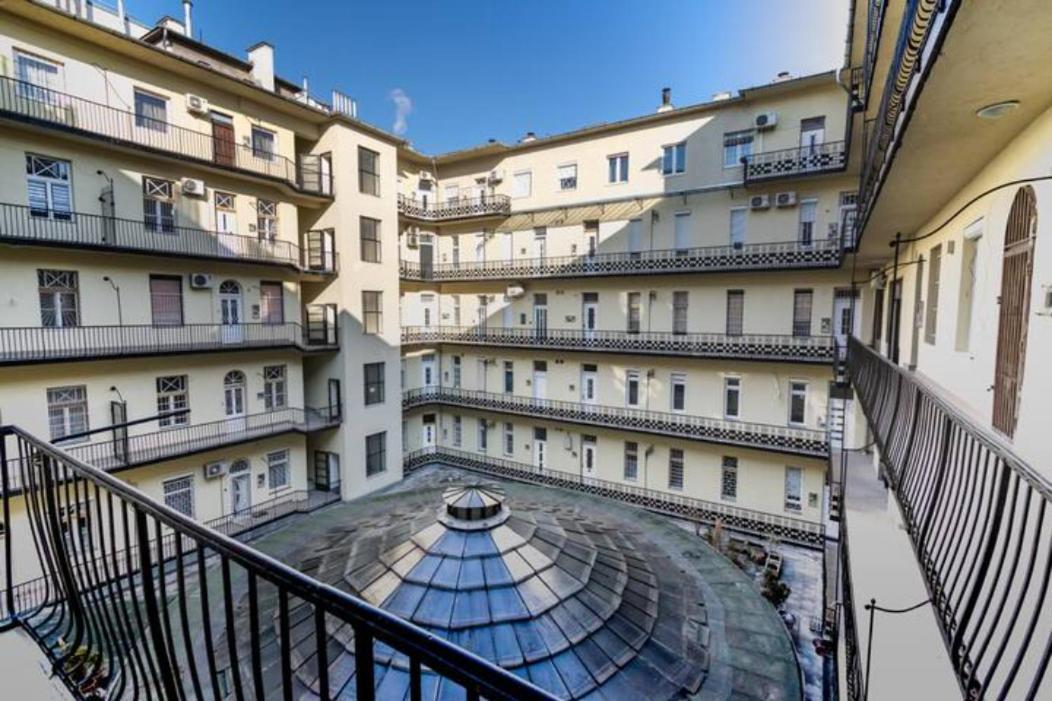 Hi-bp Design In The Heart Of Apartment *