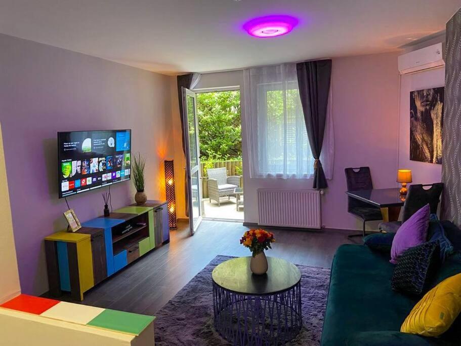 H & A Gozsdu - The 1001 Nights Apartmán *