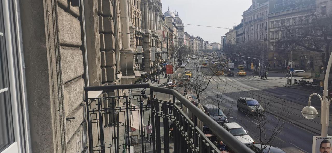 Tempo * Budapest