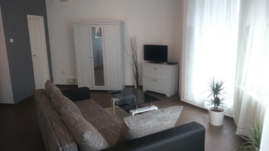 Lejlighed Solid Apartmans *