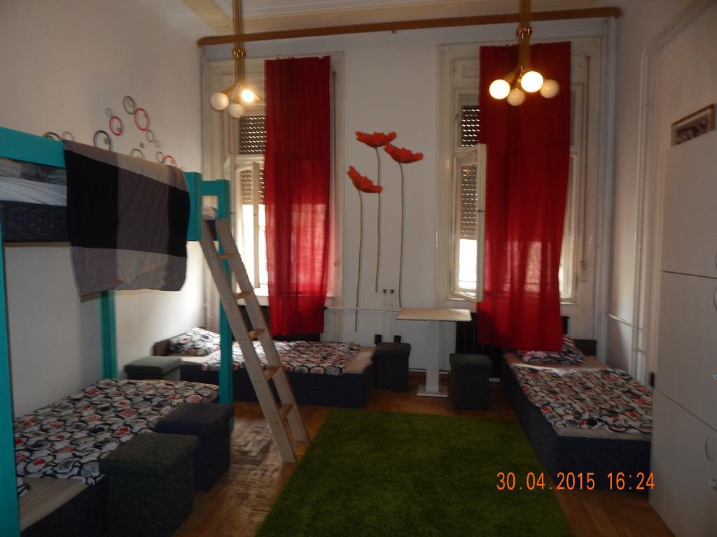 Violet Hostel Ostello *