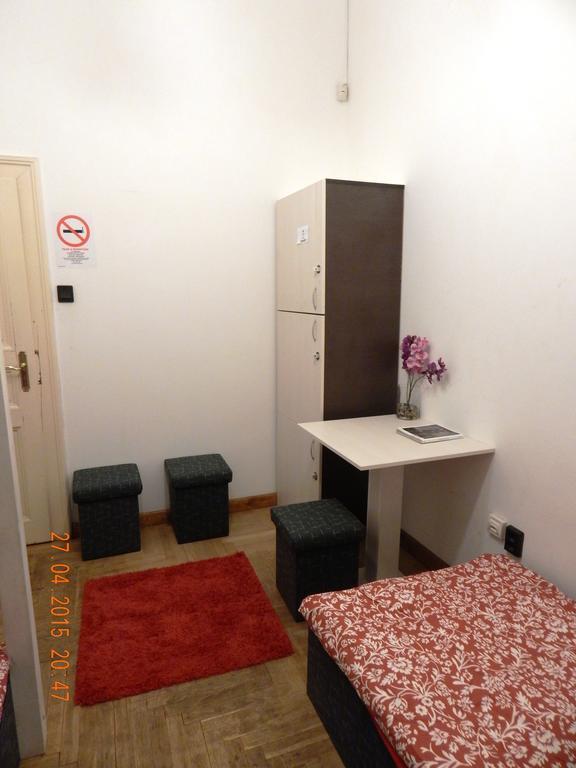 Violet Hostel Ostello