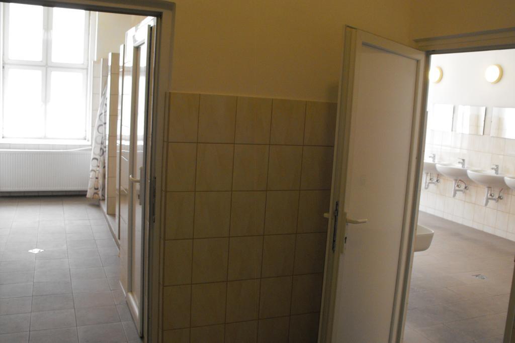 Mogyorodi Hostel Budapest