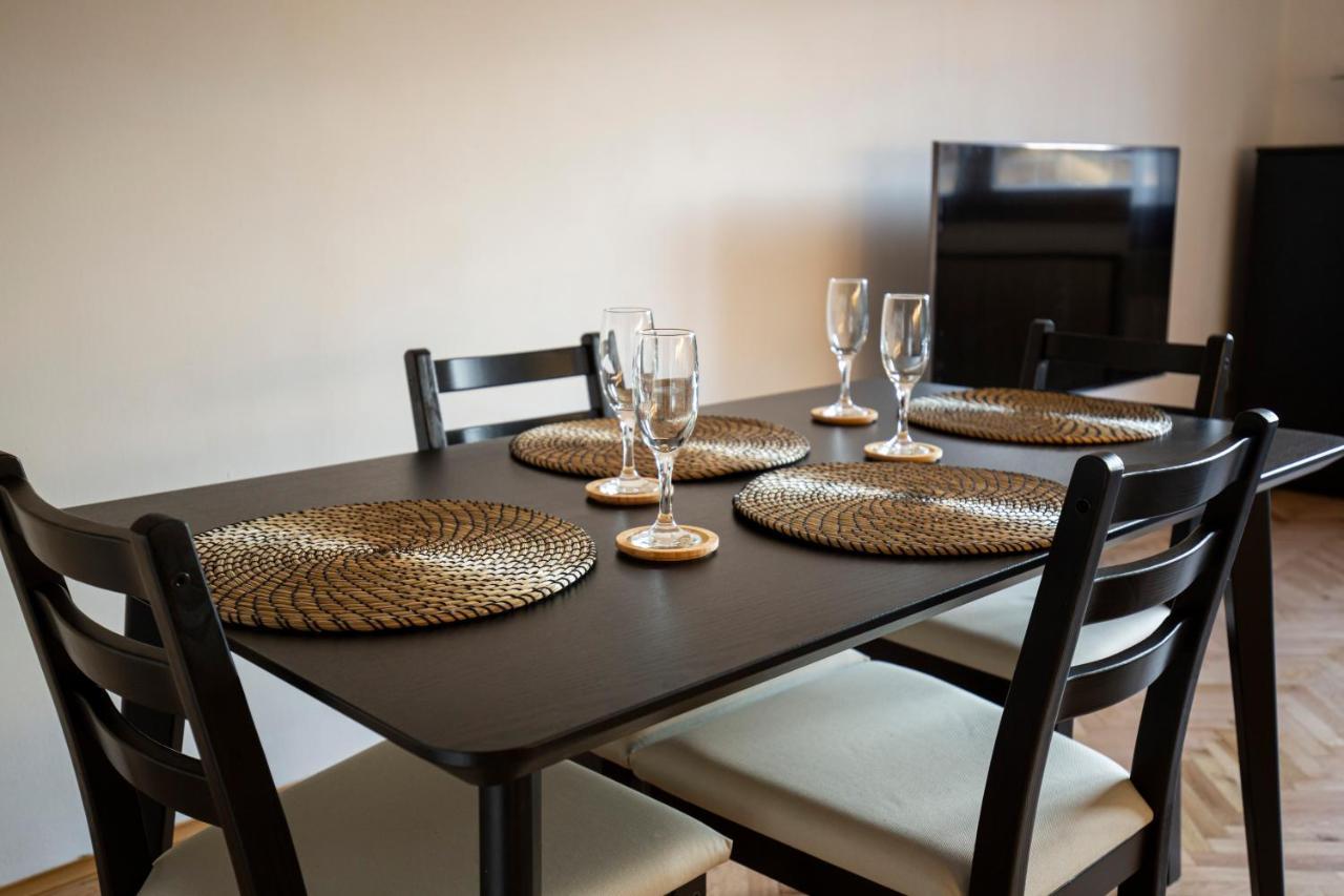 Spacious 2br Flat In The Centre With The Best View Apartment