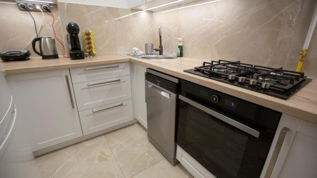 Spacious 2br Flat In The Centre With The Best View Apartment *