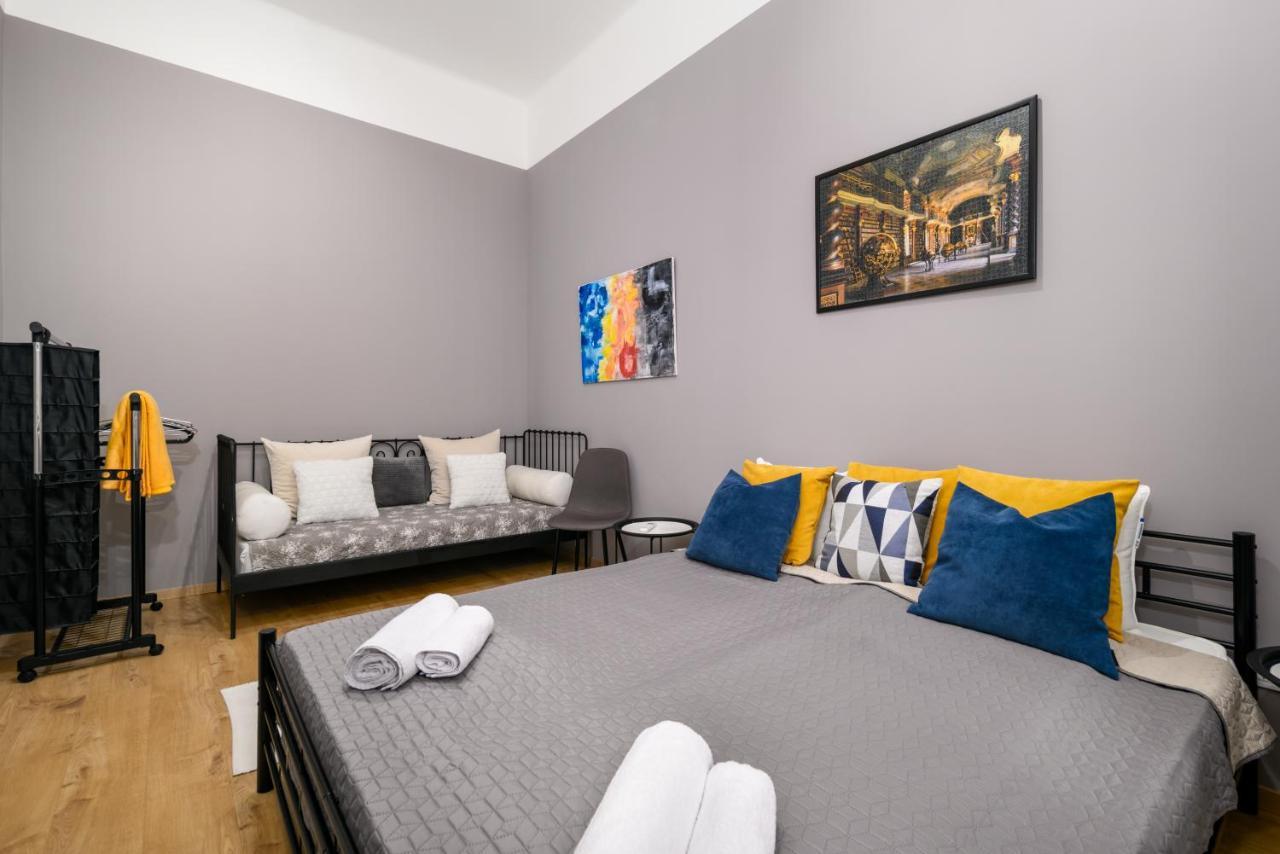 Ja18 Downtown Pearl - 2 Bedroom *
