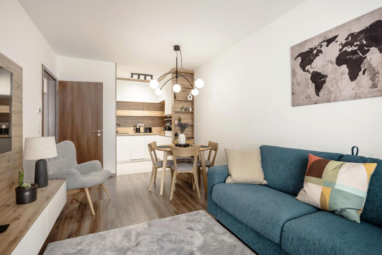 Apartment Walnut Tree *