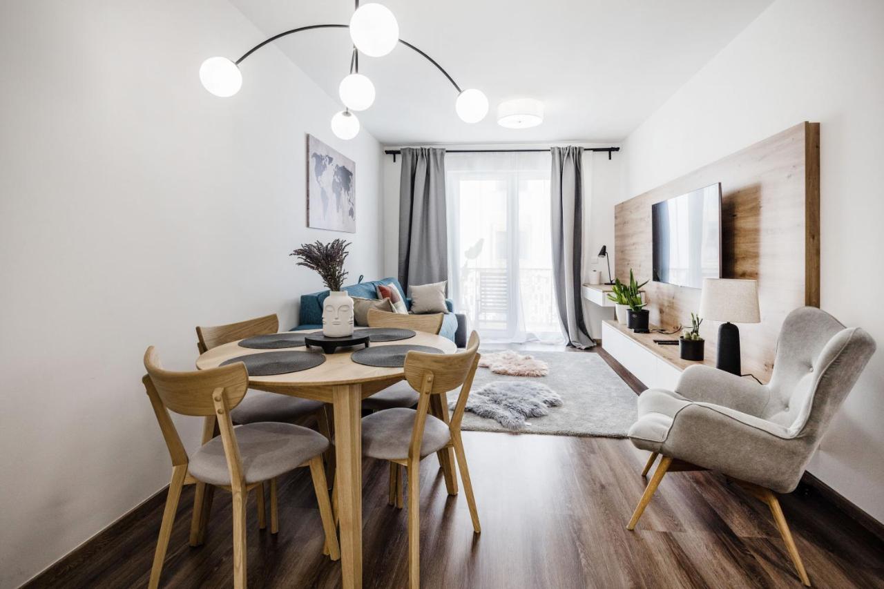 Apartment Walnut Tree