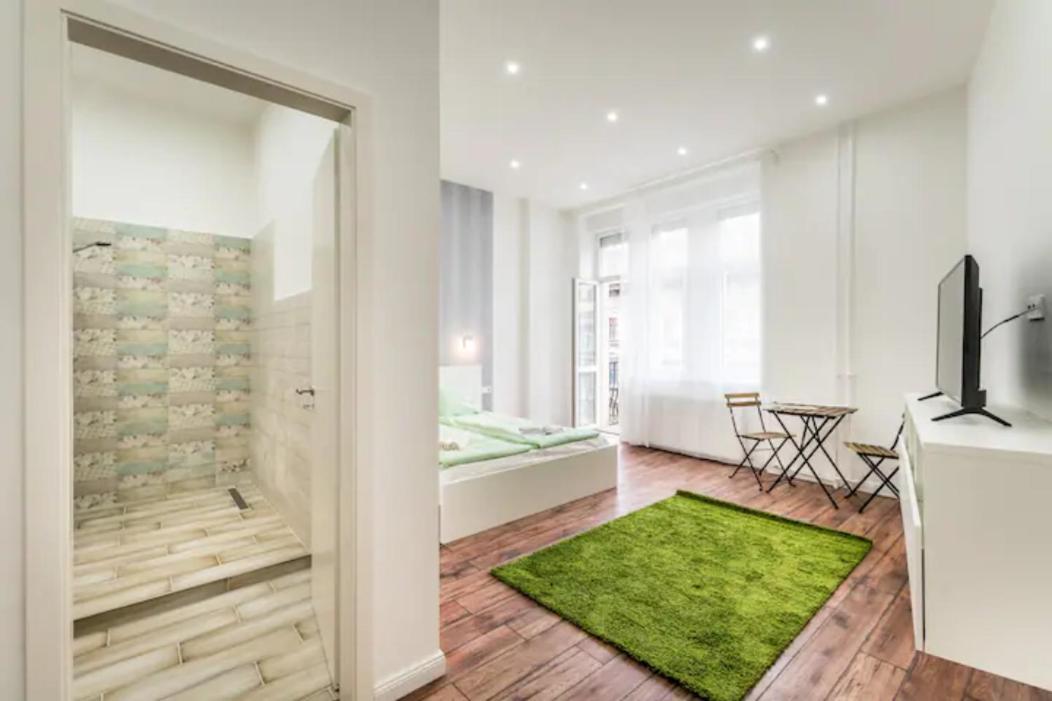 Hi-bp Design In The Heart Of Apartment