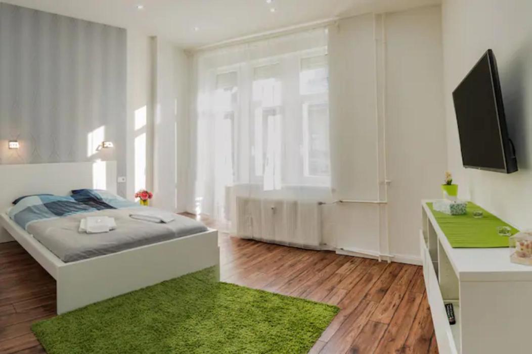 Apartment Hi-bp Design In The Heart Of Budapest