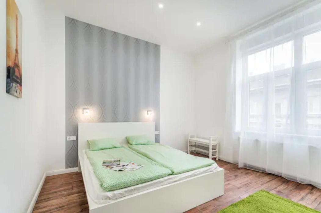 Apartment Hi-bp Design In The Heart Of