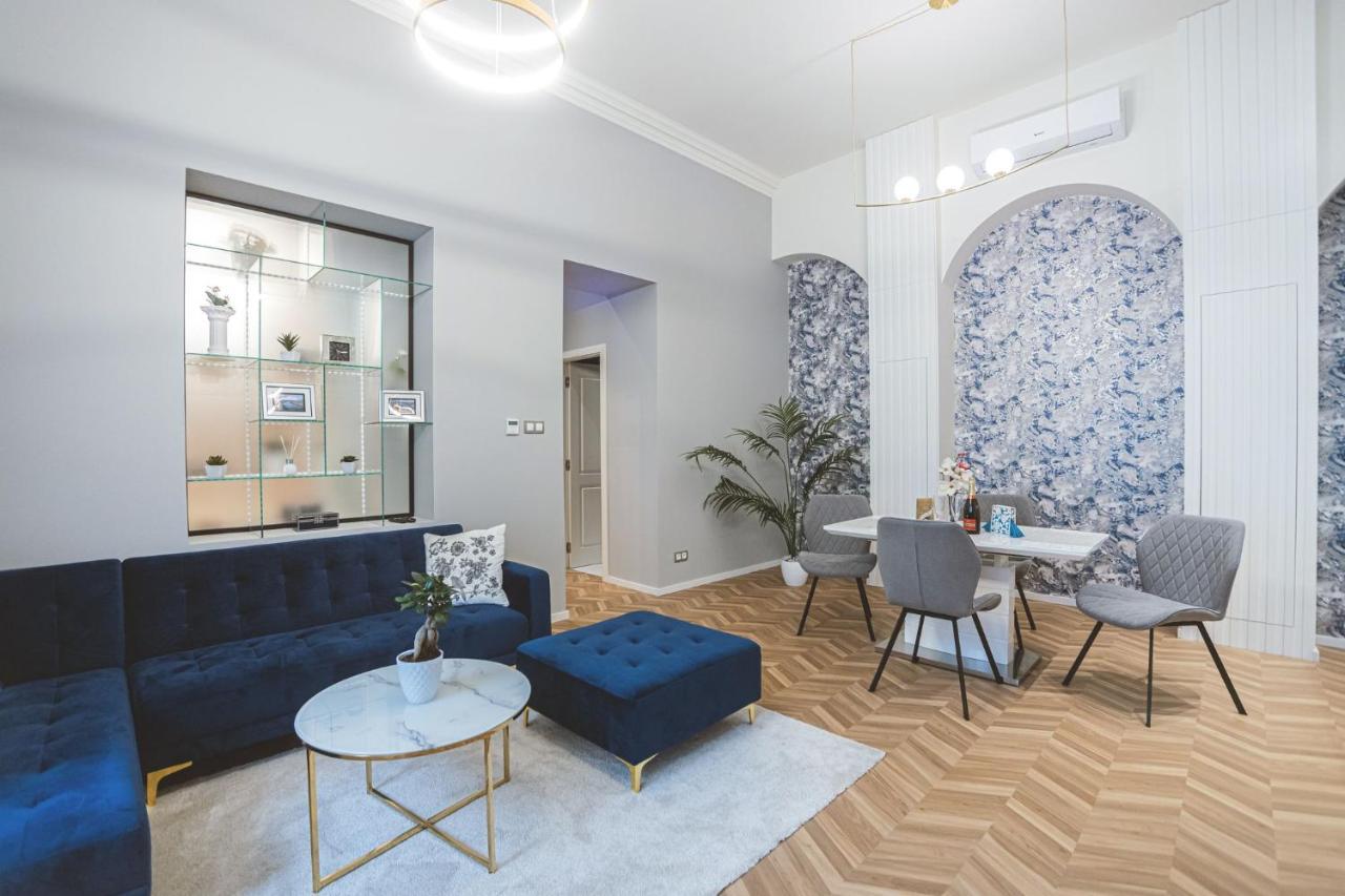 Apartment Luxury Gold 2 Bedroom