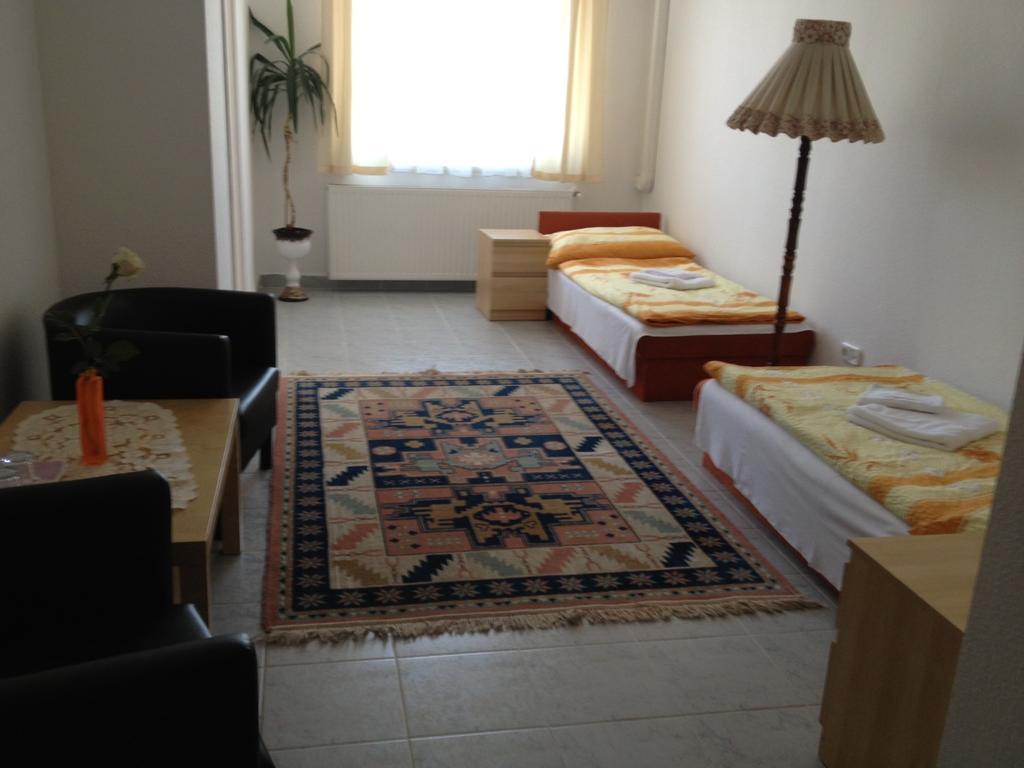 Timon Hotel 3*